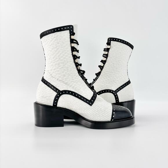 NIB Chanel CC Velvet and Lambskin White Black Platform Lace Up Ankle Boots 38.5 - Picture 4 of 10